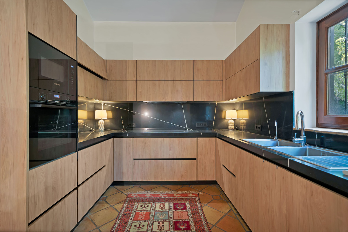 Percelen te koop in Estepona | 4 slaapkamers H5135599