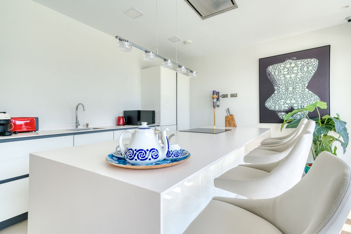 Huis te koop in Estepona | 4 slaapkamers H5140828