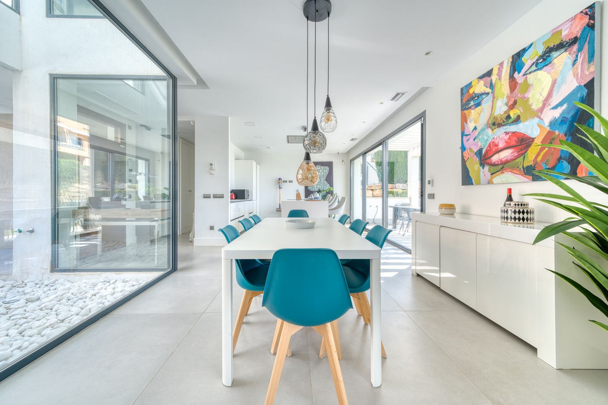 Huis te koop in Estepona | 4 slaapkamers H5140828