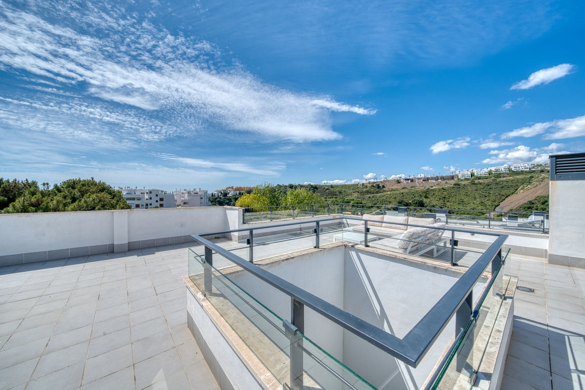 Huis te koop in Estepona | 4 slaapkamers H5140828