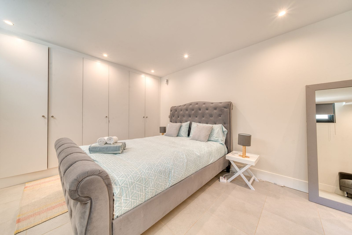 Huis te koop in Estepona | 4 slaapkamers H5140828