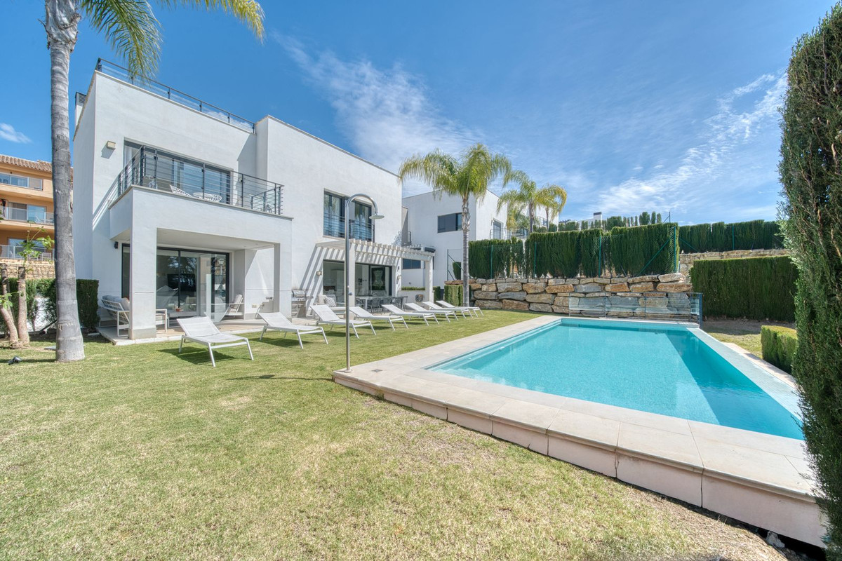 Huis te koop in Estepona | 4 slaapkamers H5140828