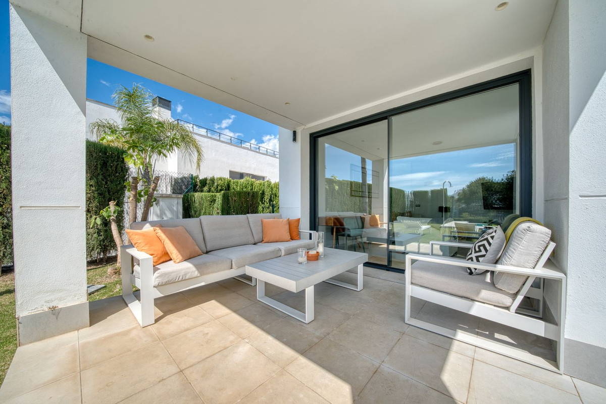 Huis te koop in Estepona | 4 slaapkamers H5140828