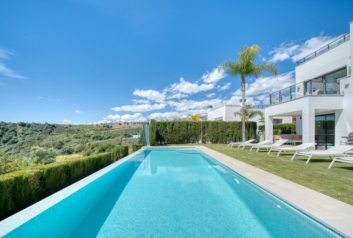 Huis te koop in Estepona | 4 slaapkamers H5140828