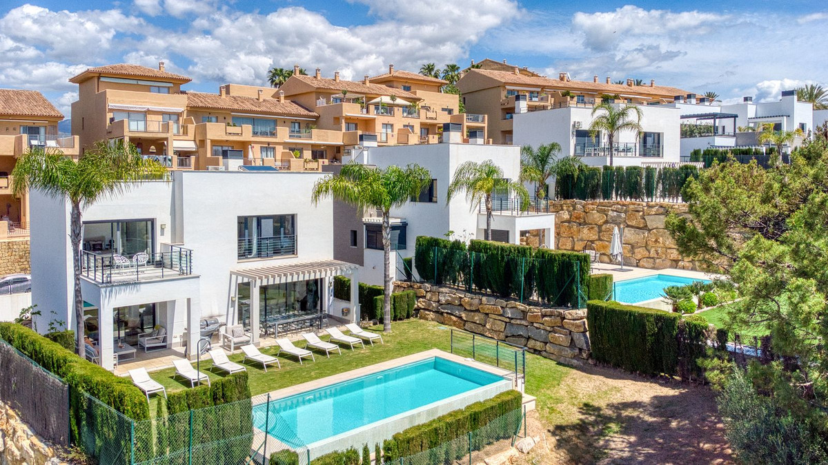 Huis te koop in Estepona | 4 slaapkamers H5140828