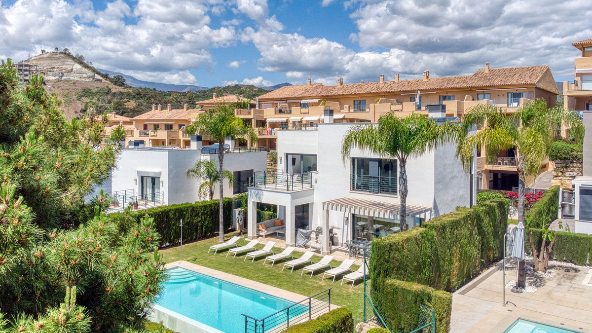 Huis te koop in Estepona | 4 slaapkamers H5140828