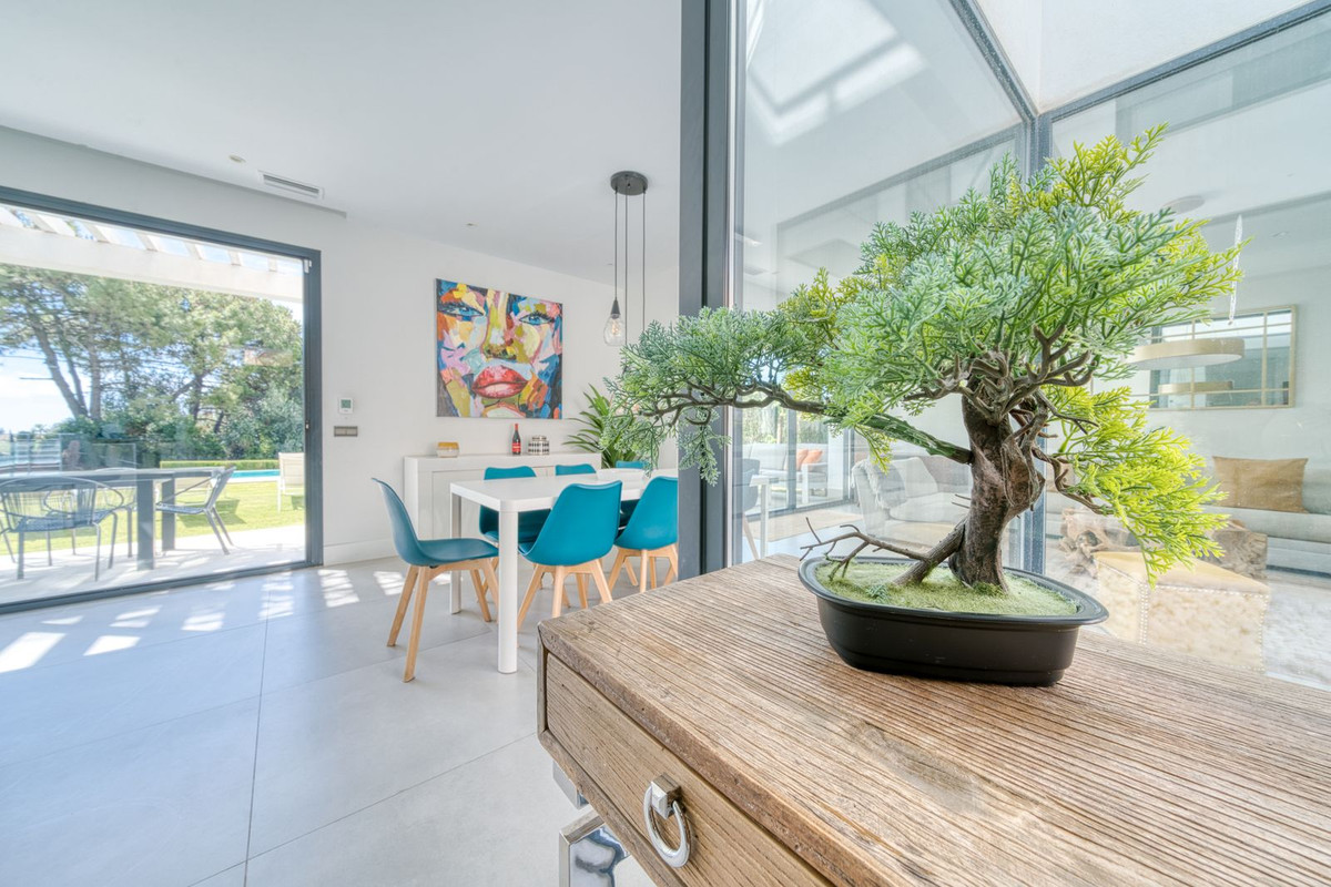 Huis te koop in Estepona | 4 slaapkamers H5140828