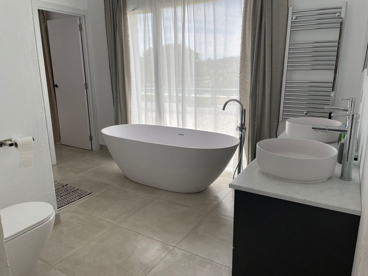 Percelen te koop in Estepona | 3 slaapkamers H5285797