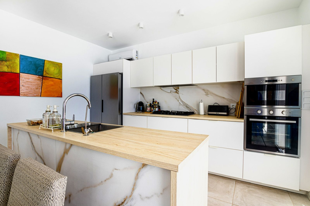 Percelen te koop in Estepona | 3 slaapkamers H5285797