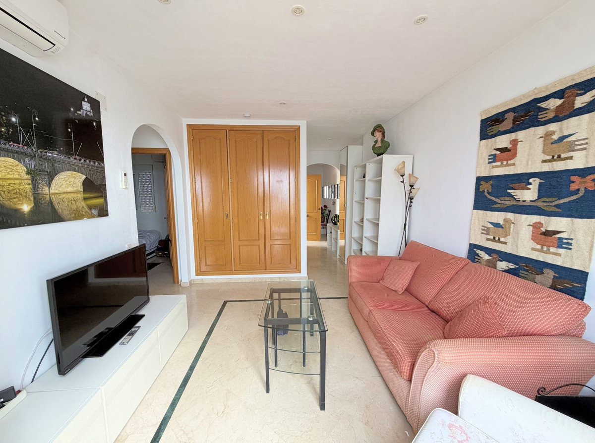 Huis te koop in Estepona | 2 slaapkamers H5420941