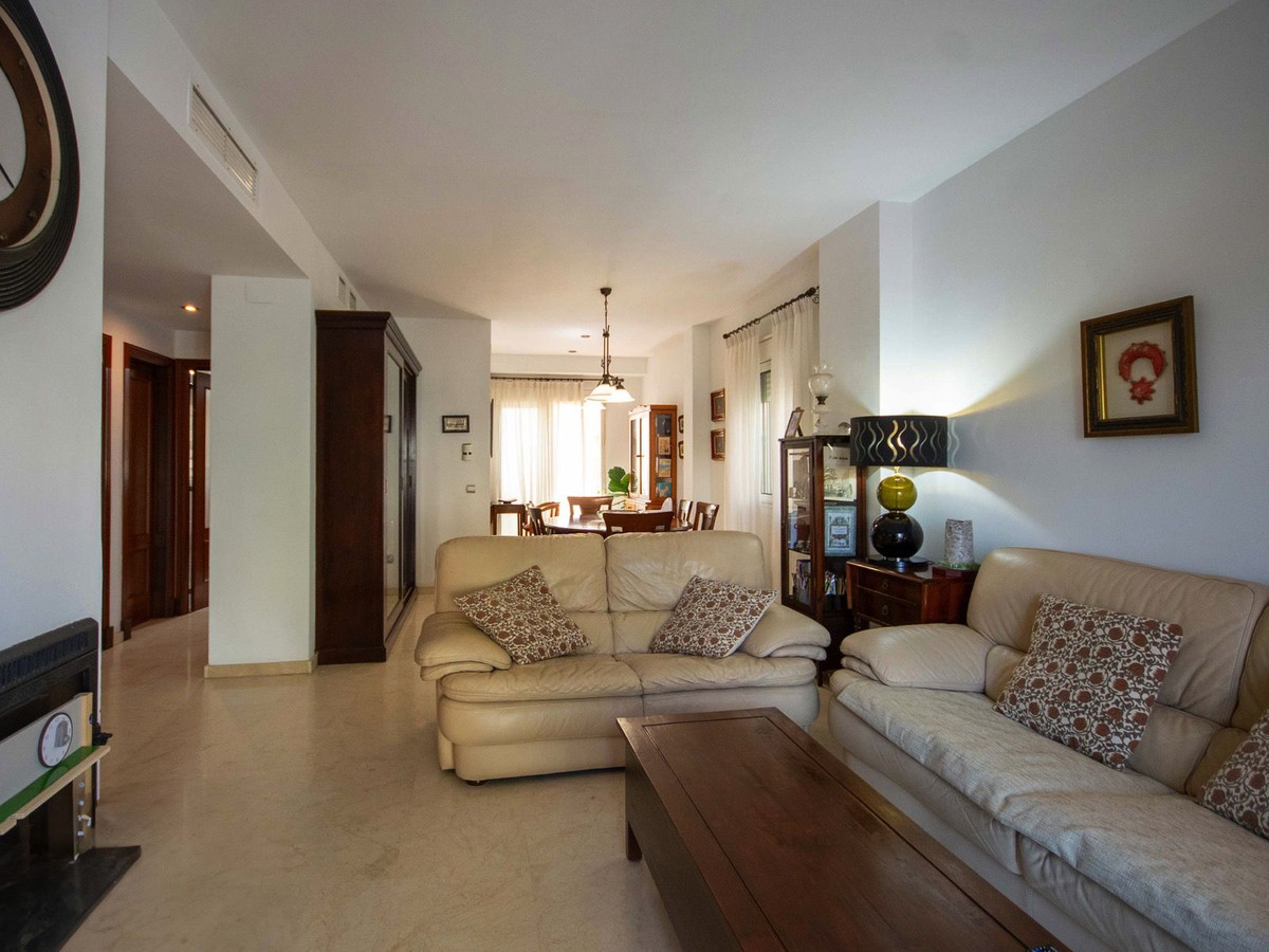 Grond te koop in Estepona | 4 slaapkamers H5423953