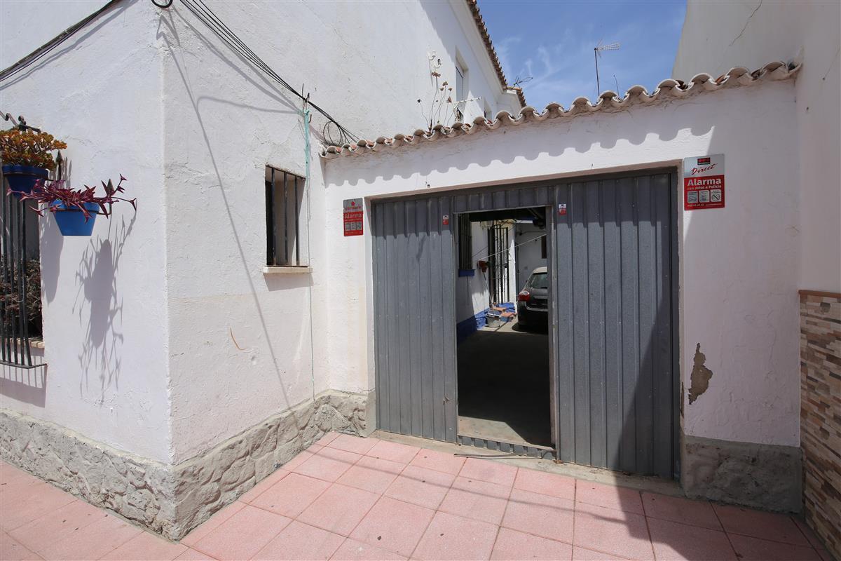 Huis te koop in Estepona | 9 slaapkamers H5424448