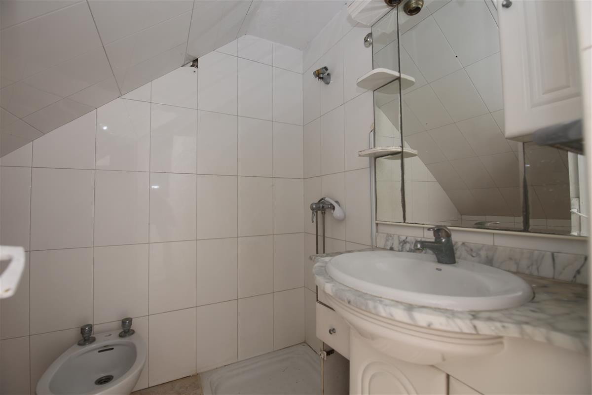 Huis te koop in Estepona | 9 slaapkamers H5424448