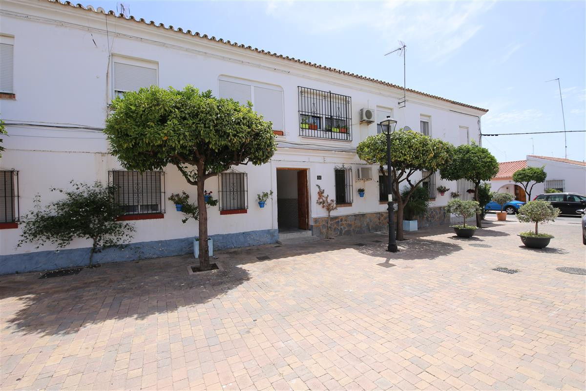 Huis te koop in Estepona | 9 slaapkamers H5424448