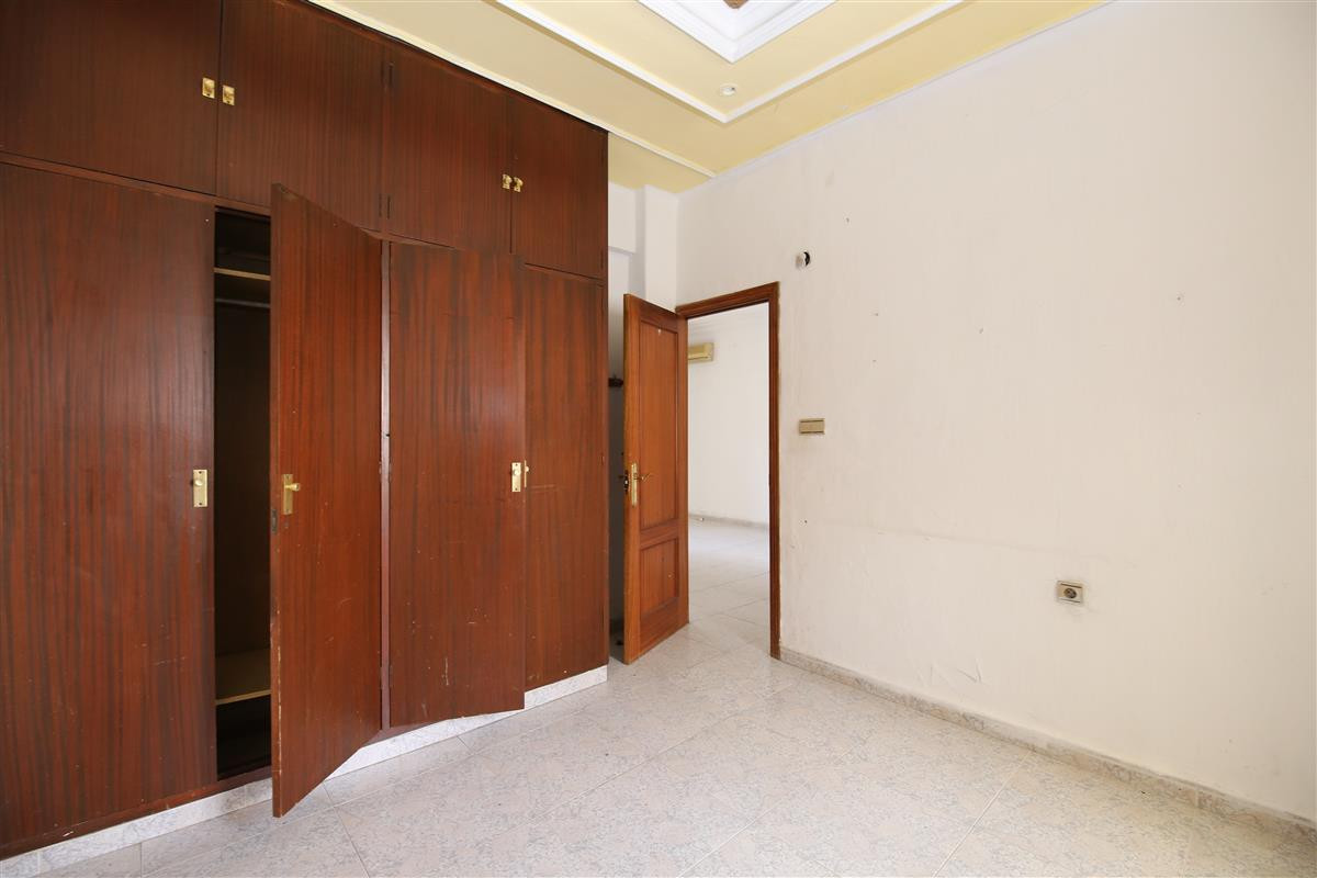 Huis te koop in Estepona | 9 slaapkamers H5424448