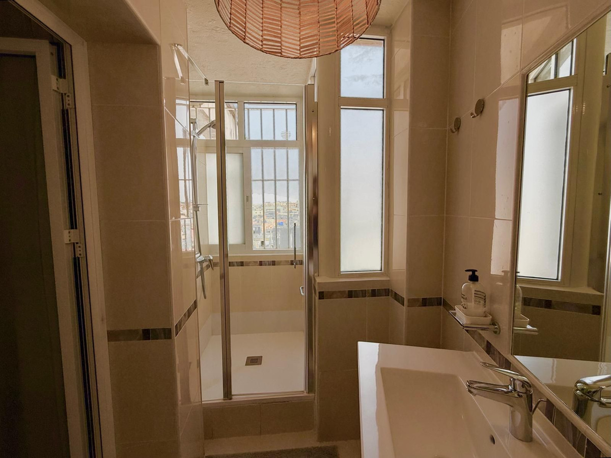 Percelen te koop in Fuengirola | 2 slaapkamers H5447356