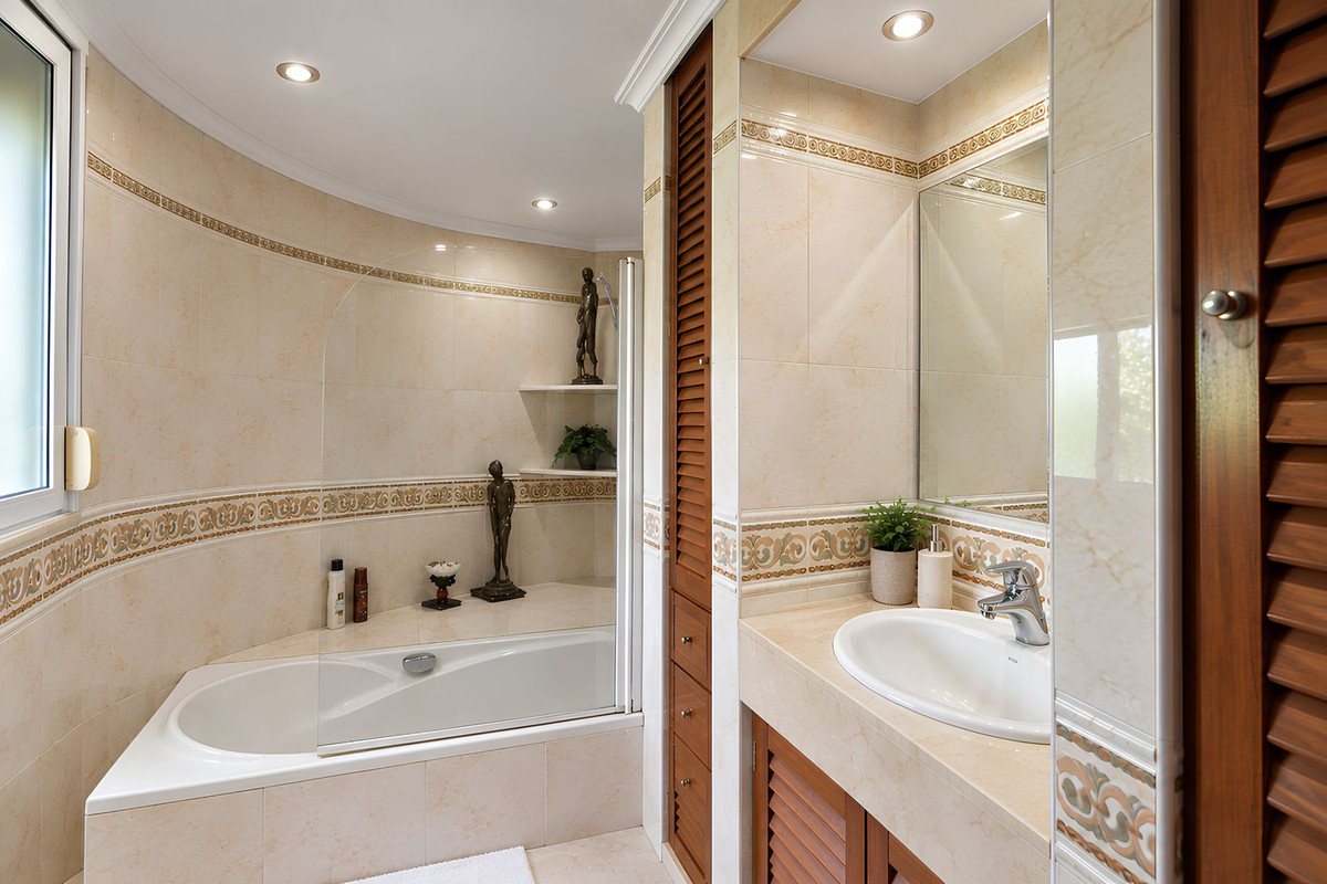Grond te koop in Fuengirola | 3 slaapkamers H5494003