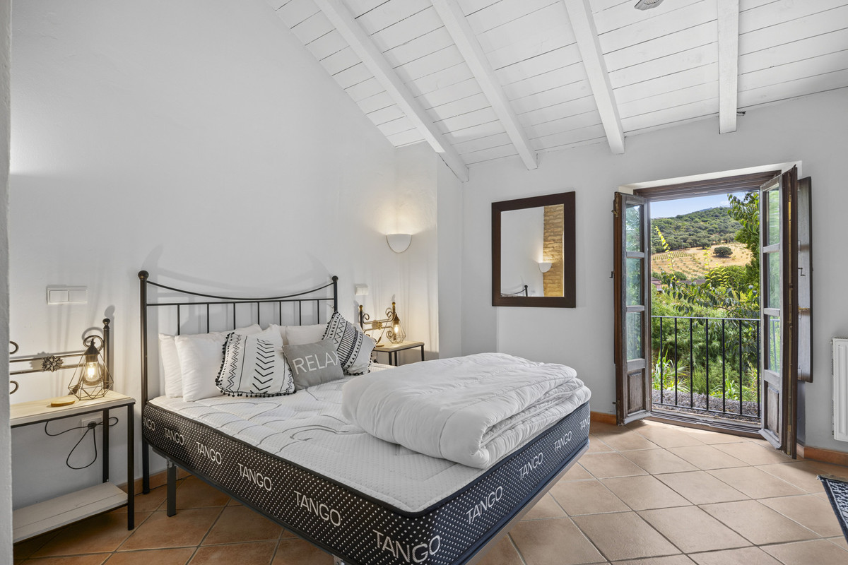 Percelen te koop in Gaucín | 9 slaapkamers H5449966