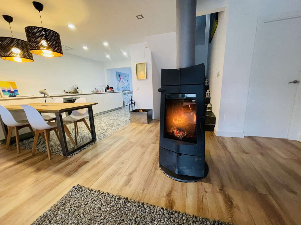 Geschakelde Woning te koop in Istán | 3 slaapkamers H5294521