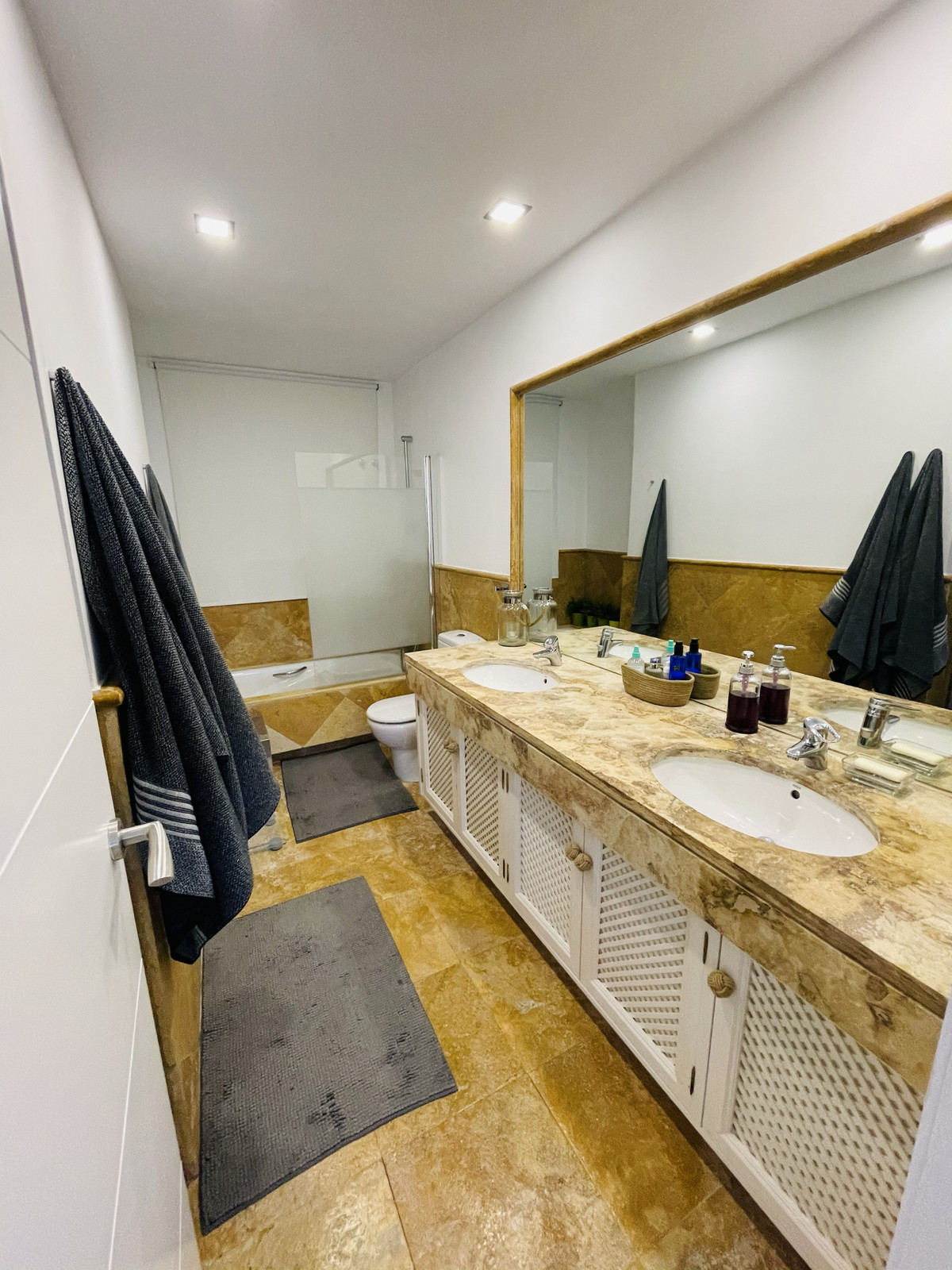 Geschakelde Woning te koop in Istán | 3 slaapkamers H5294521