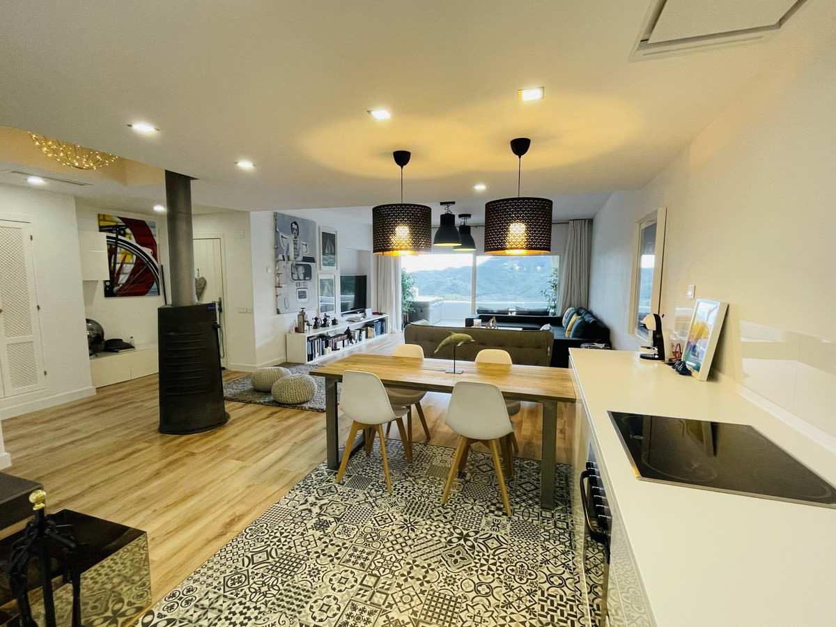 Geschakelde Woning te koop in Istán | 3 slaapkamers H5294521