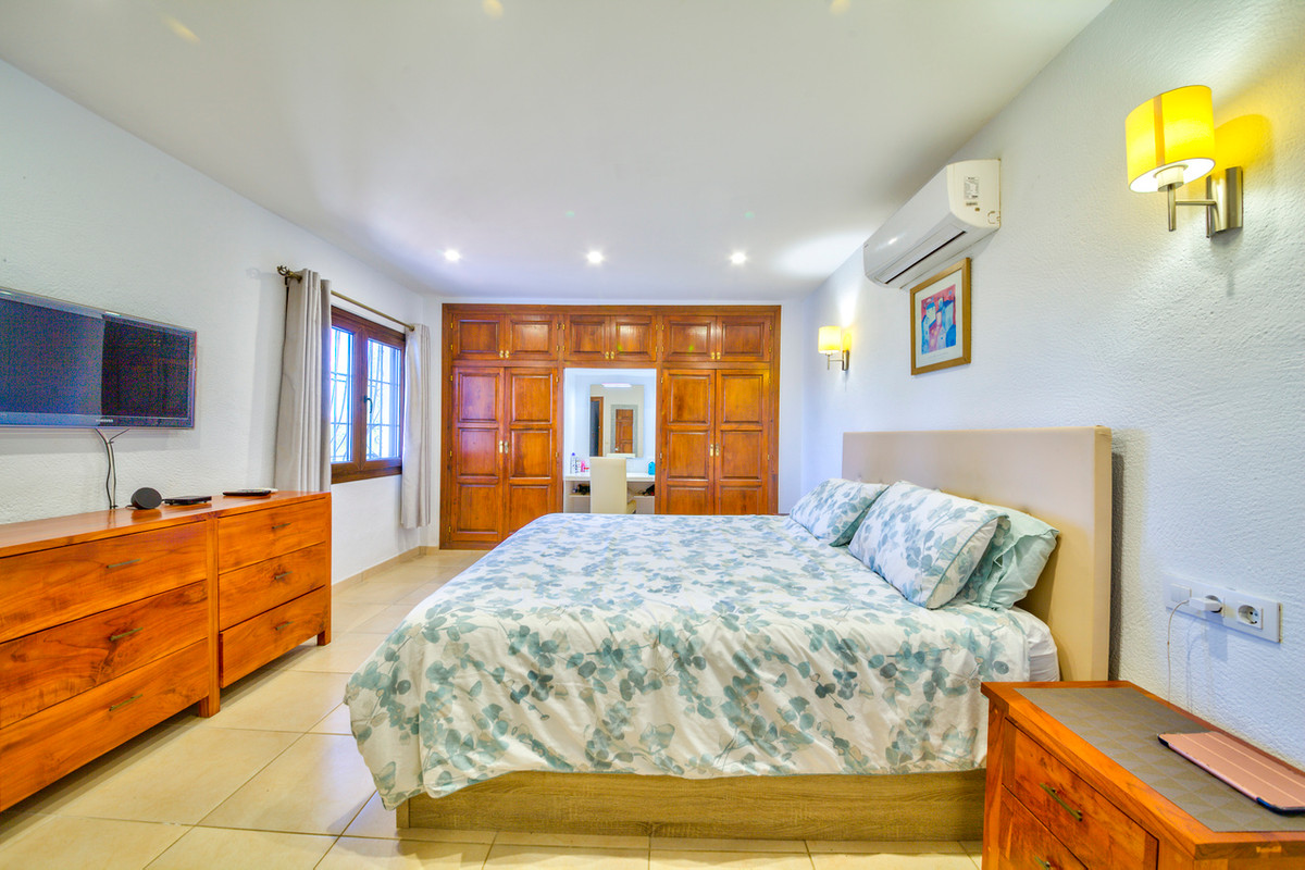 Vrijstaande Villa te koop in Javea | 4 slaapkamers H5328586