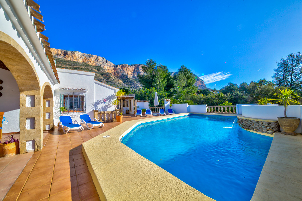 Vrijstaande Villa te koop in Javea | 4 slaapkamers H5328586