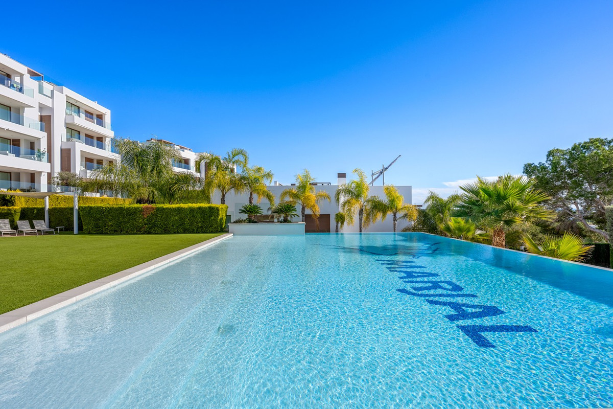 Appartement te koop in Las Colinas Golf | 2 slaapkamers H5259331