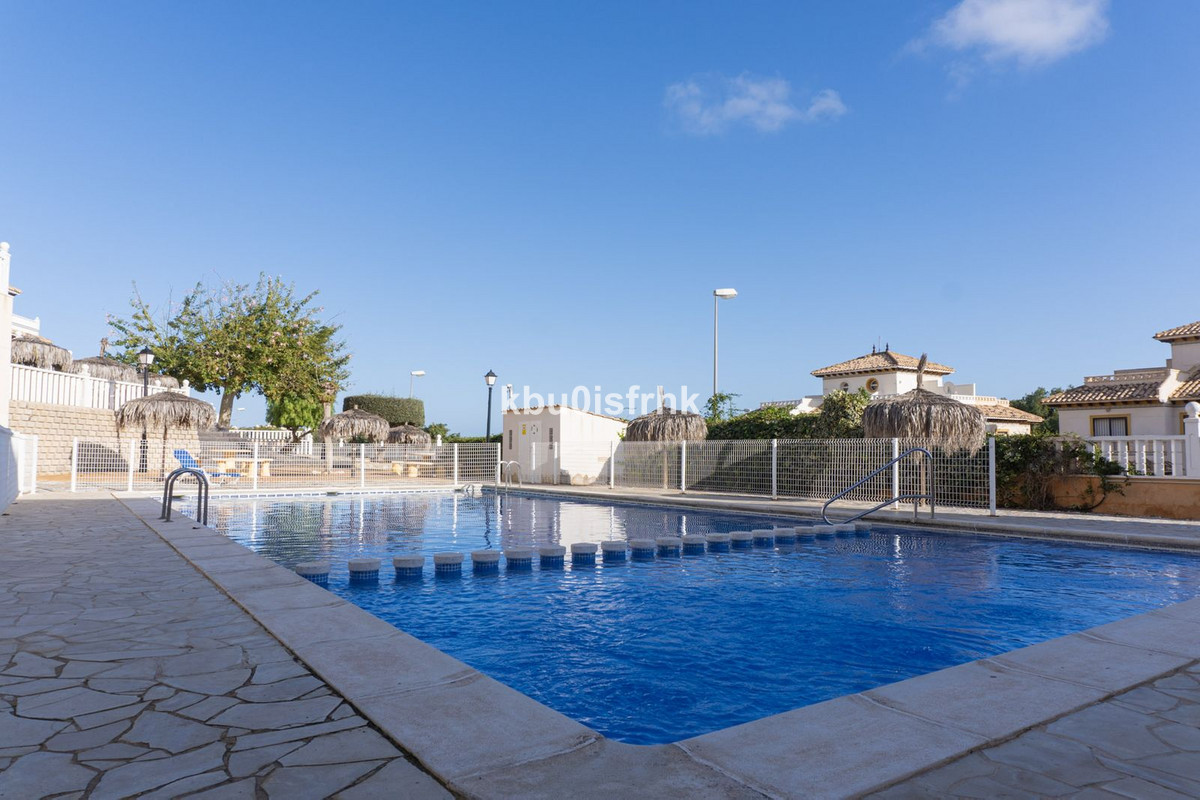 Appartement te koop in Lomas de Cabo Roig | 2 slaapkamers H5256046