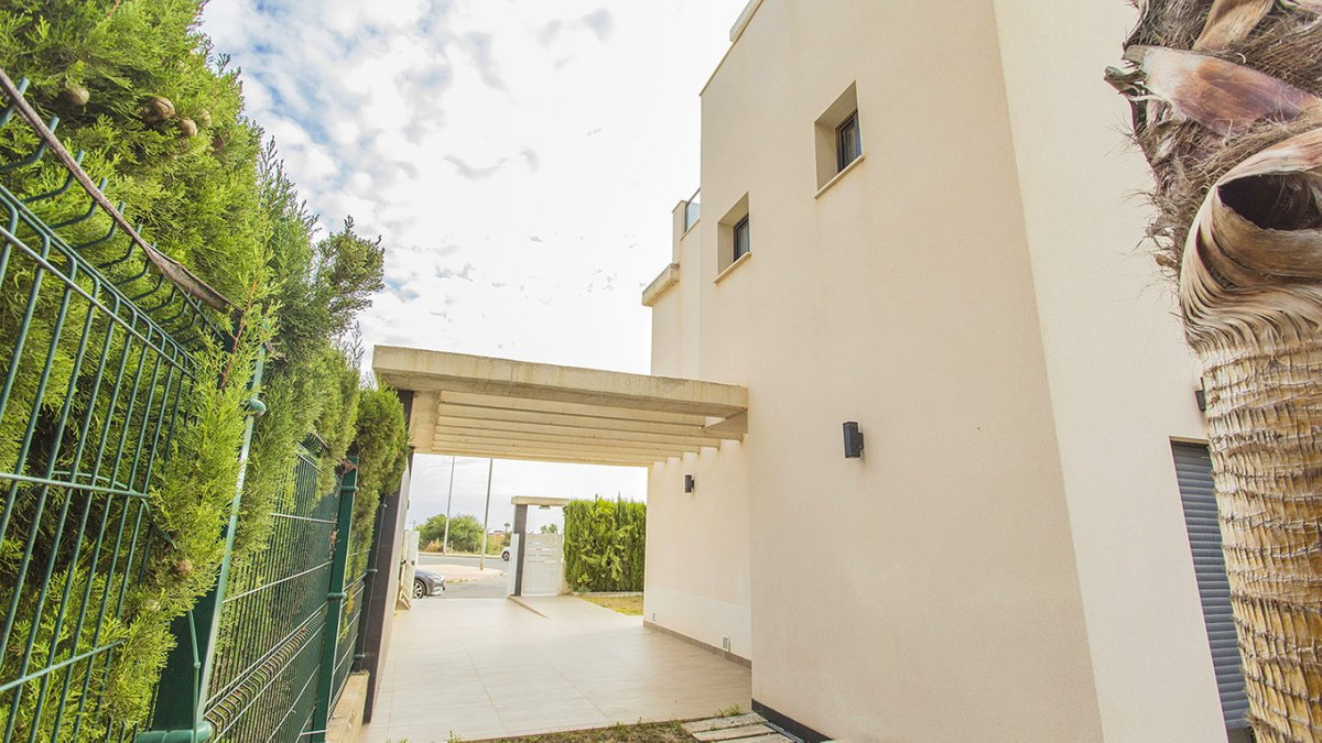Huis te koop in Lomas de Cabo Roig | 3 slaapkamers H5295382