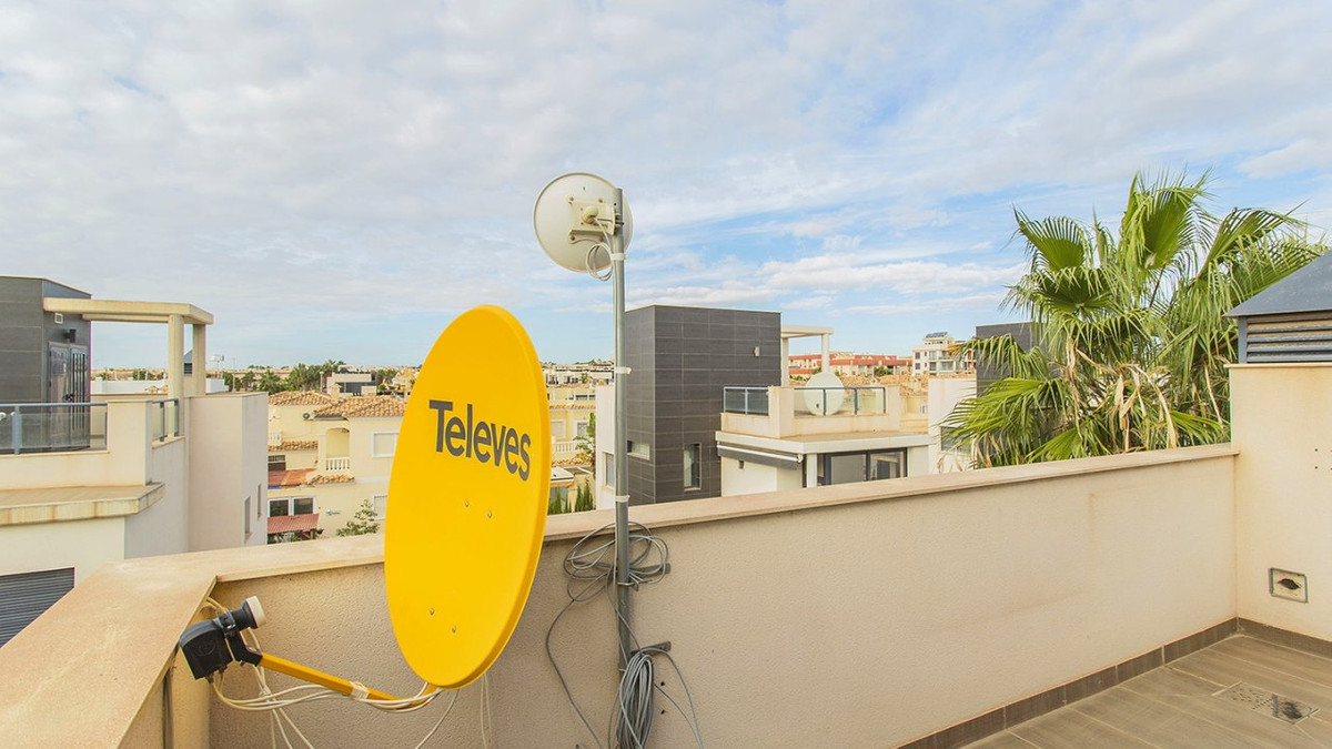 Huis te koop in Lomas de Cabo Roig | 3 slaapkamers H5295382