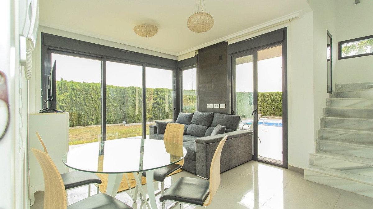 Huis te koop in Lomas de Cabo Roig | 3 slaapkamers H5295382