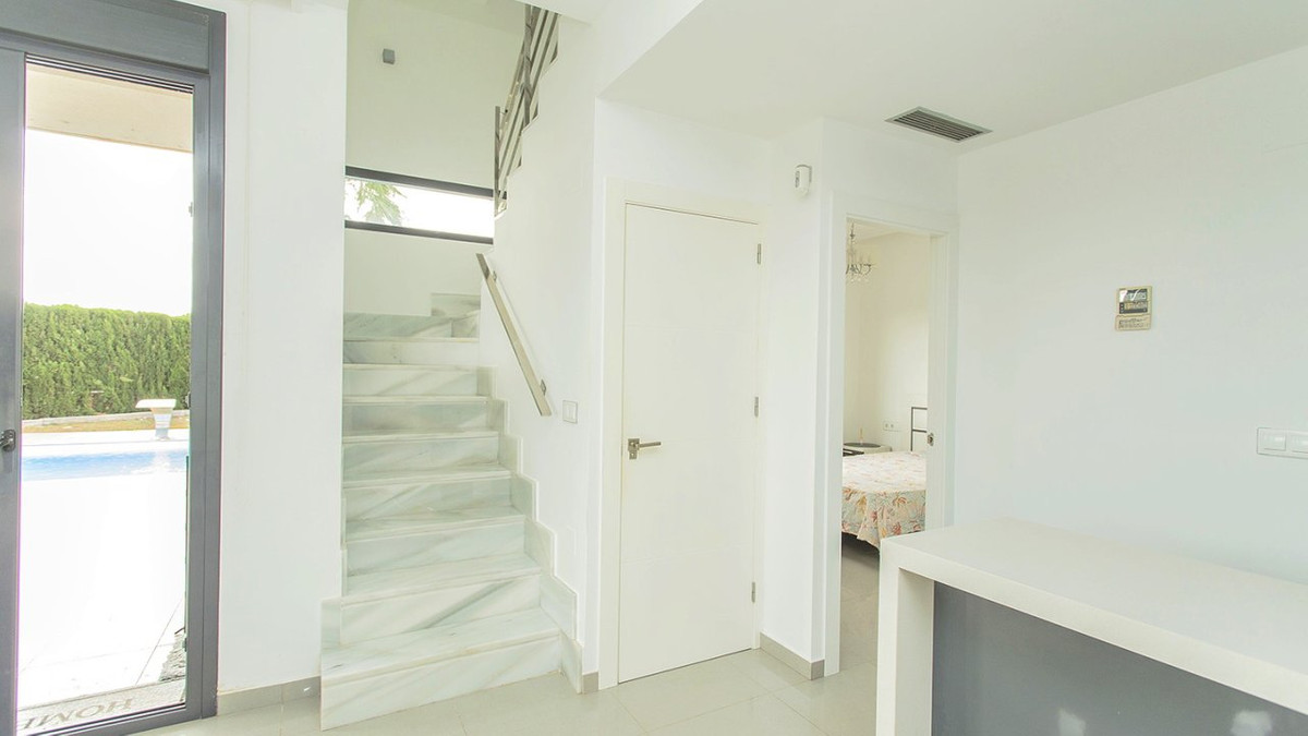 Huis te koop in Lomas de Cabo Roig | 3 slaapkamers H5295382