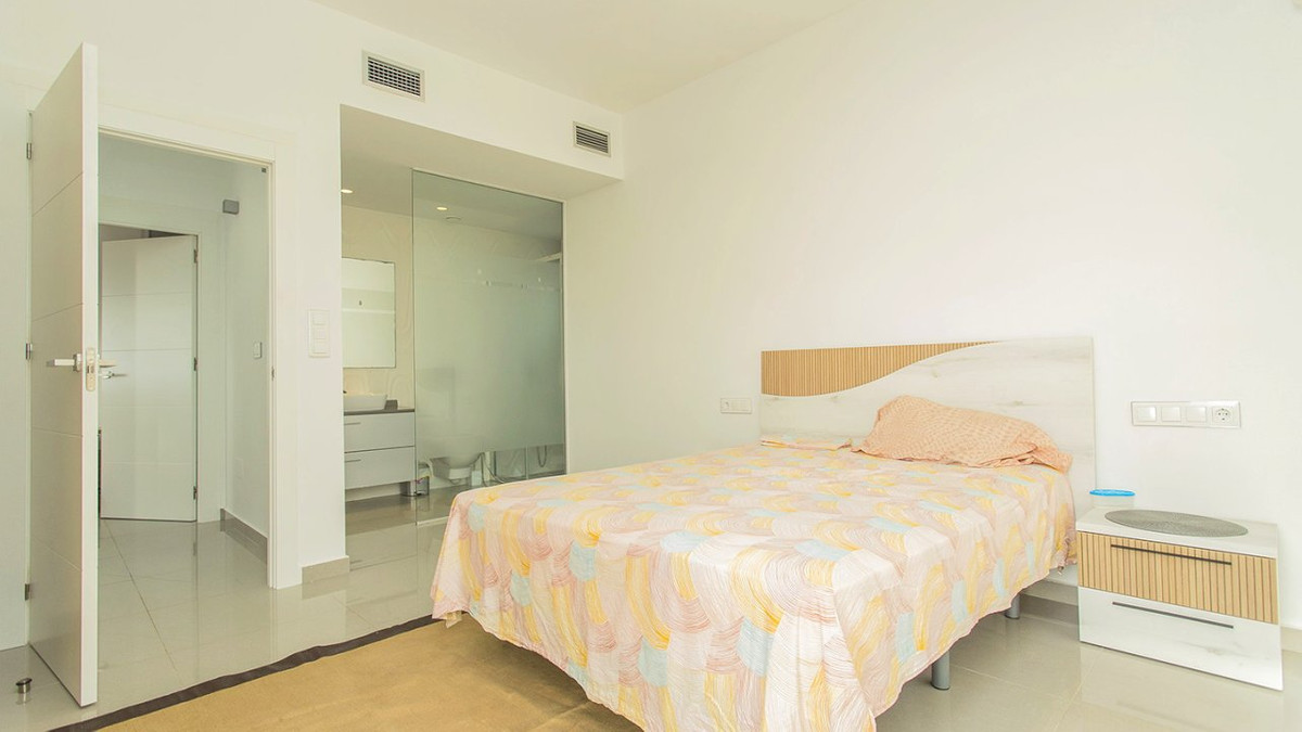 Huis te koop in Lomas de Cabo Roig | 3 slaapkamers H5295382