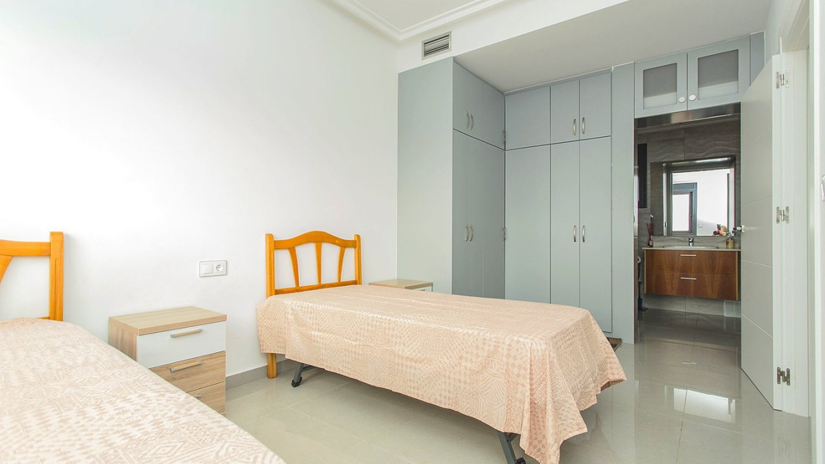 Huis te koop in Lomas de Cabo Roig | 3 slaapkamers H5295382