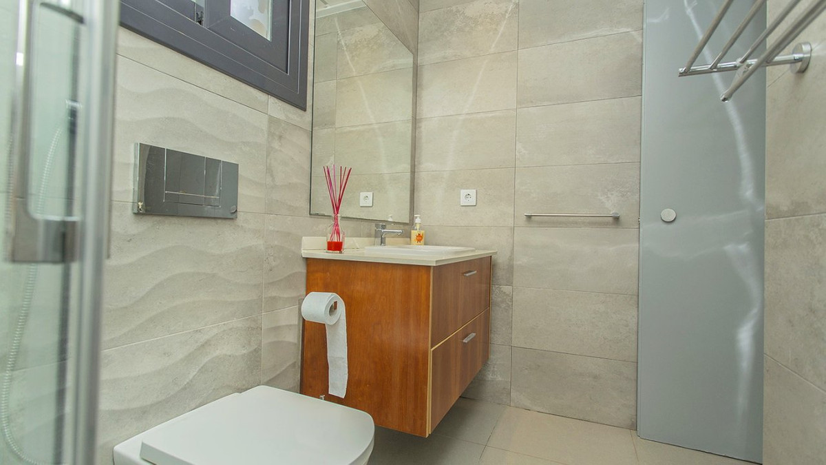 Huis te koop in Lomas de Cabo Roig | 3 slaapkamers H5295382