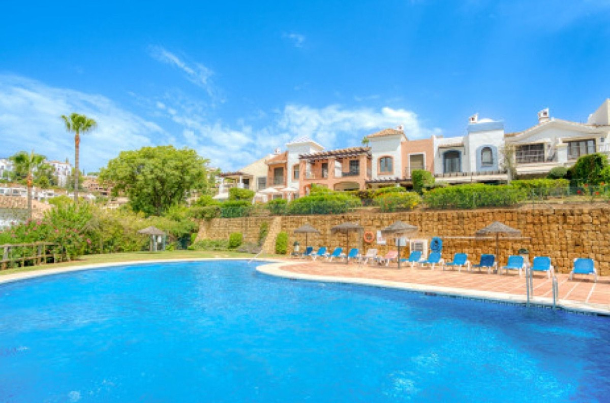 Huis te koop in Los Arqueros | 4 slaapkamers H5426677