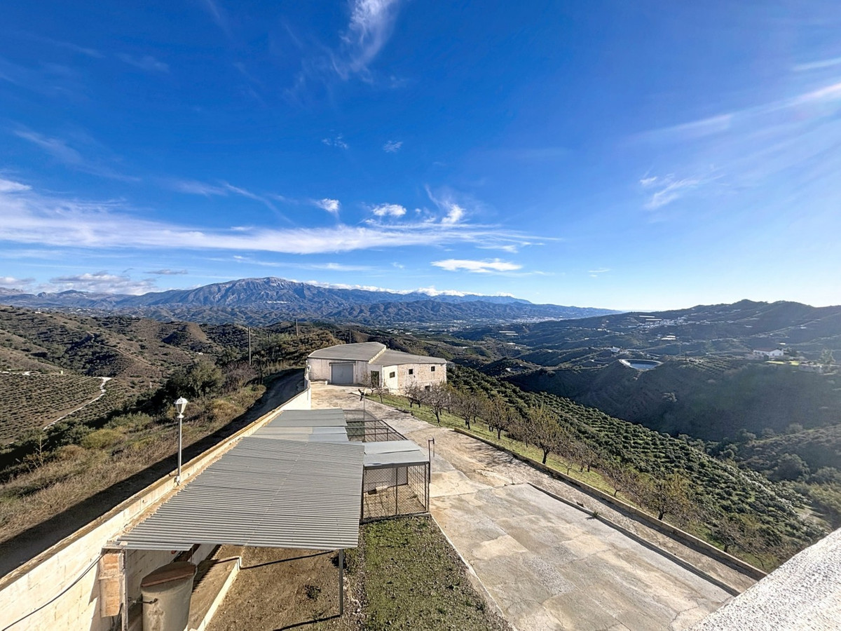 Grond te koop in Macharaviaya | 3 slaapkamers H5255146