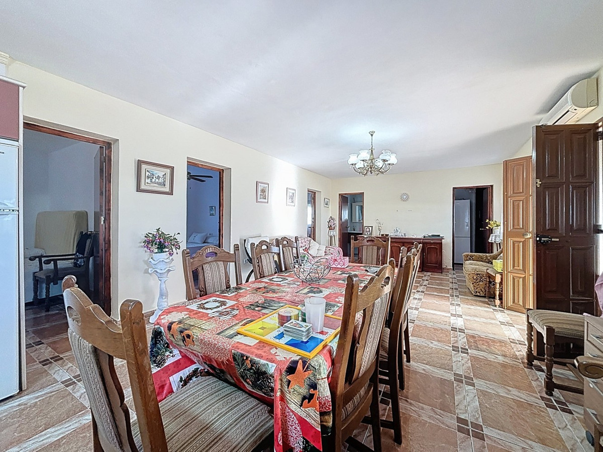 Grond te koop in Macharaviaya | 3 slaapkamers H5255146