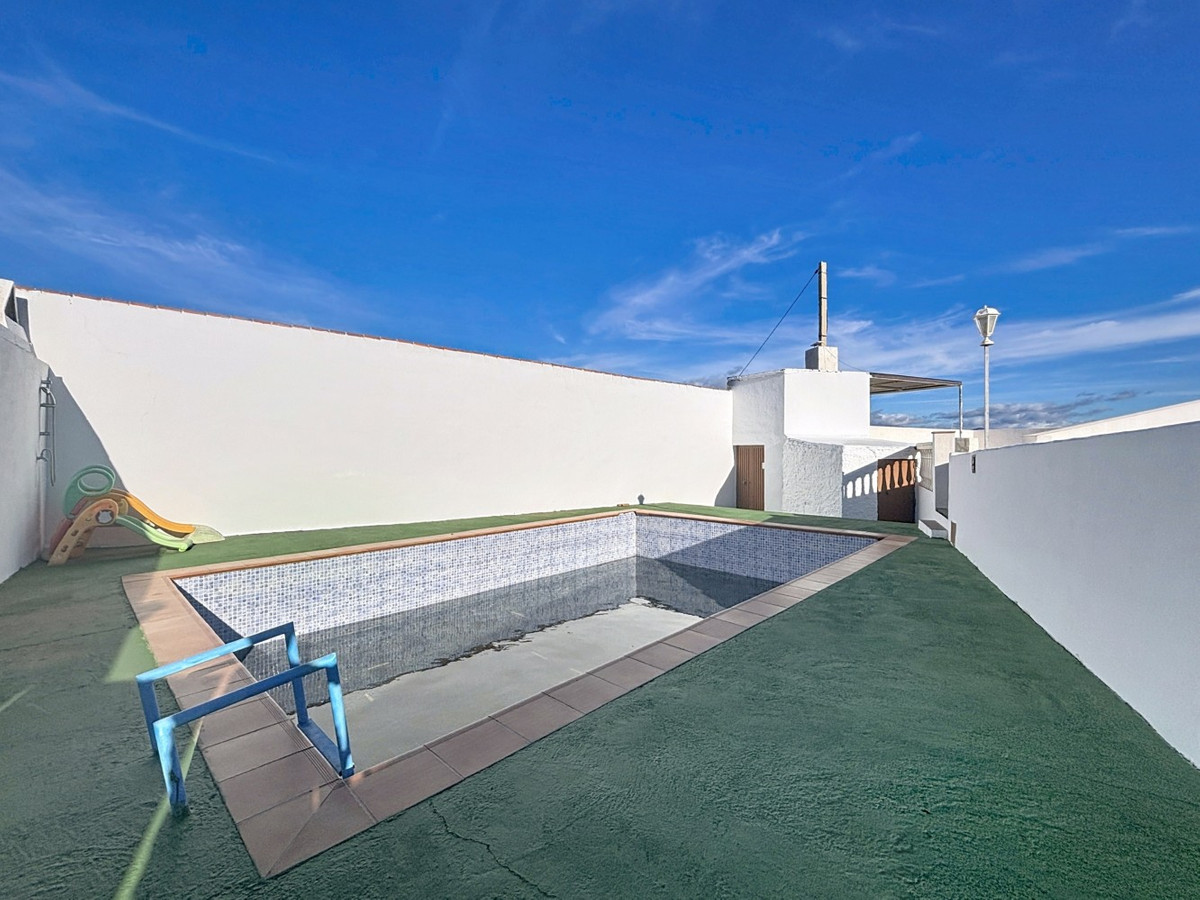 Grond te koop in Macharaviaya | 3 slaapkamers H5255146