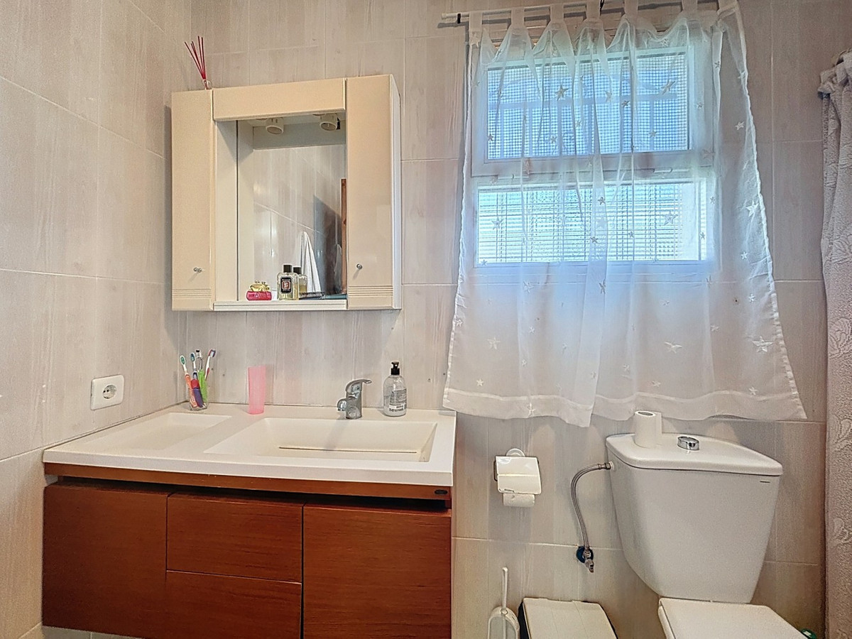 Grond te koop in Macharaviaya | 3 slaapkamers H5255146