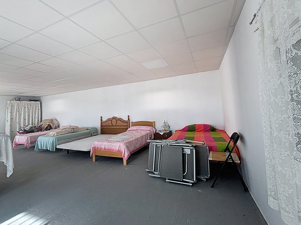 Grond te koop in Macharaviaya | 3 slaapkamers H5255146