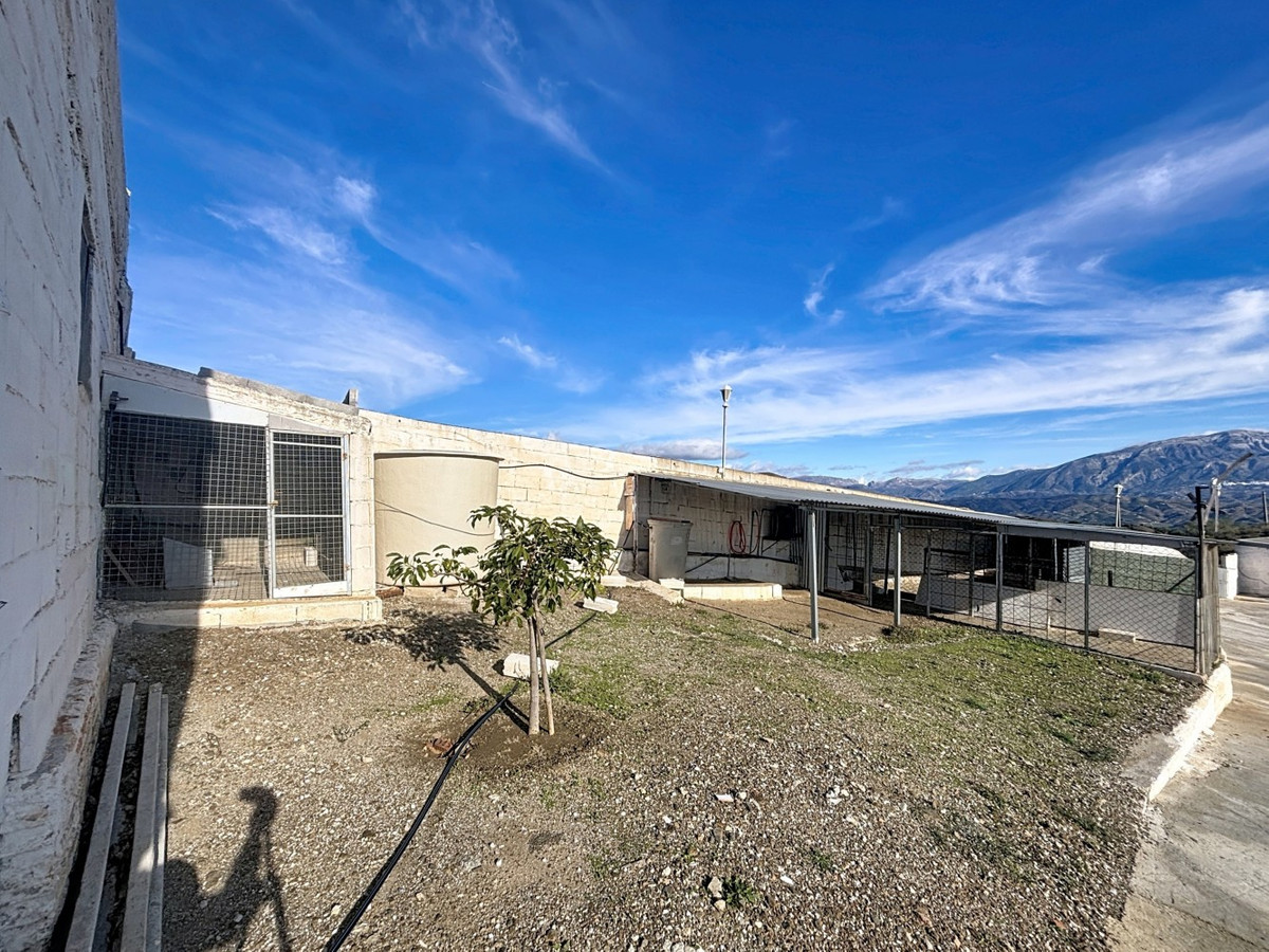 Grond te koop in Macharaviaya | 3 slaapkamers H5255146