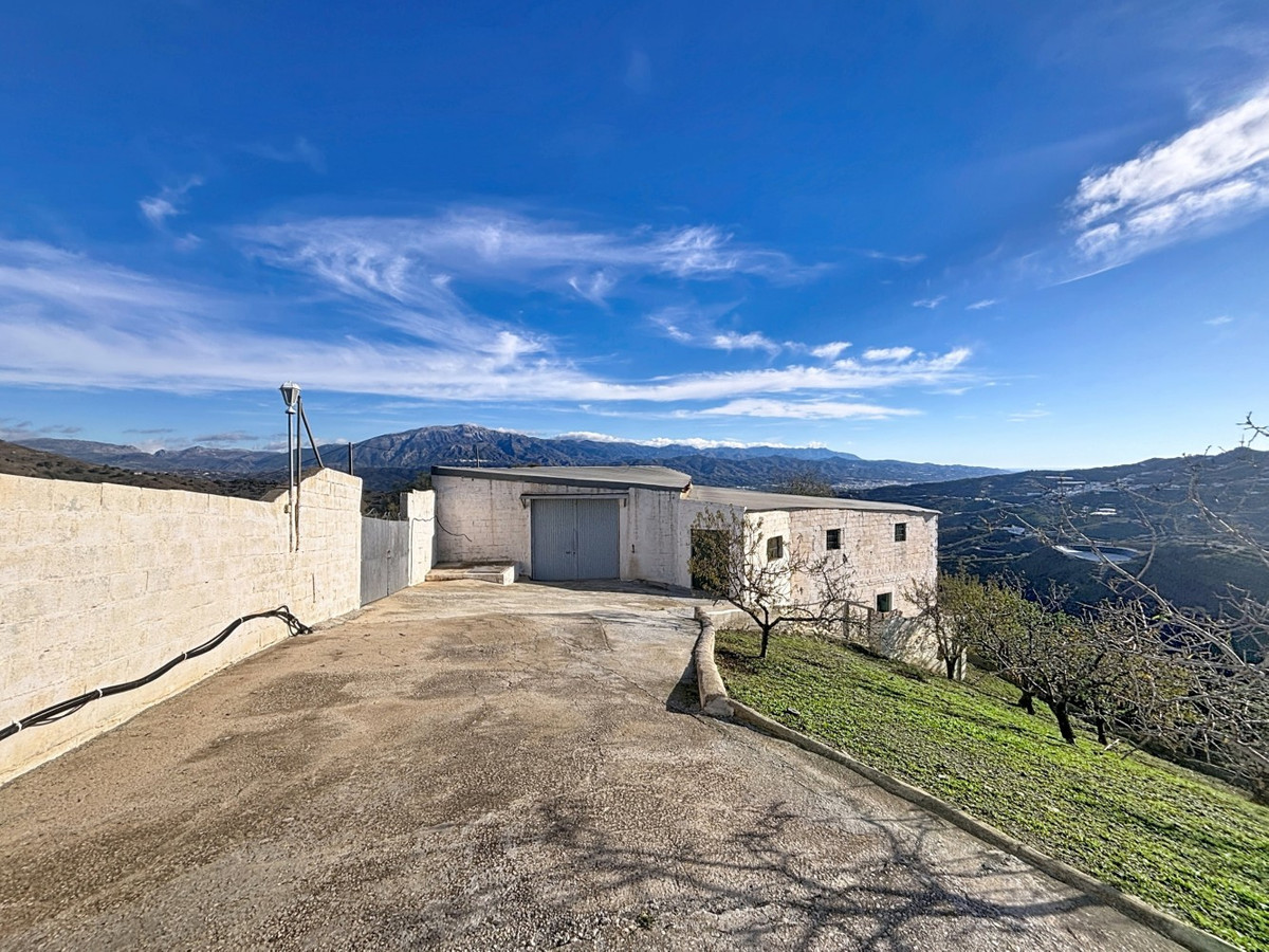 Grond te koop in Macharaviaya | 3 slaapkamers H5255146