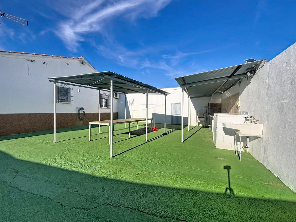 Grond te koop in Macharaviaya | 3 slaapkamers H5255146