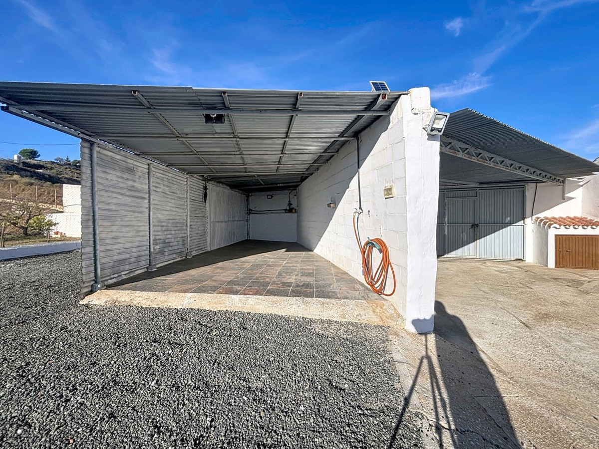 Grond te koop in Macharaviaya | 3 slaapkamers H5255146