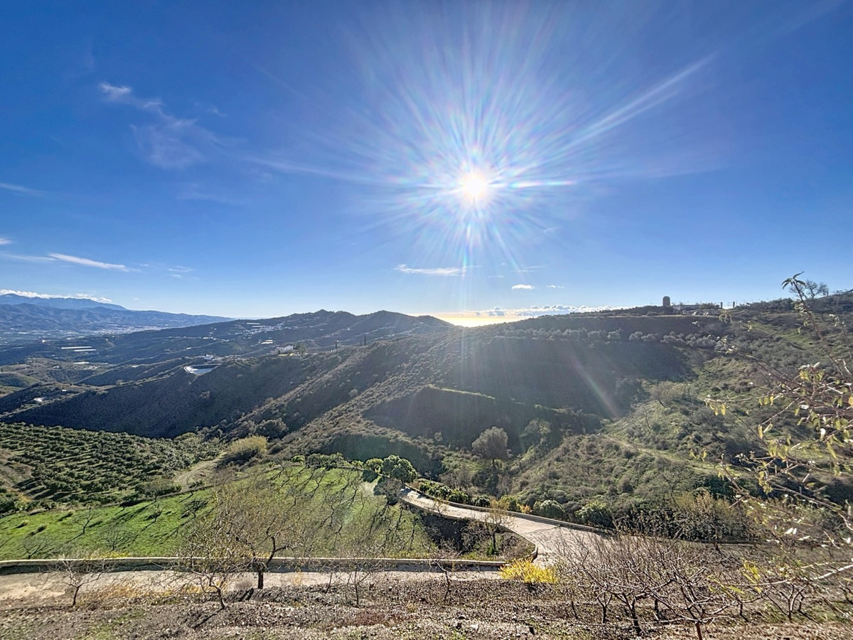 Grond te koop in Macharaviaya | 3 slaapkamers H5255146