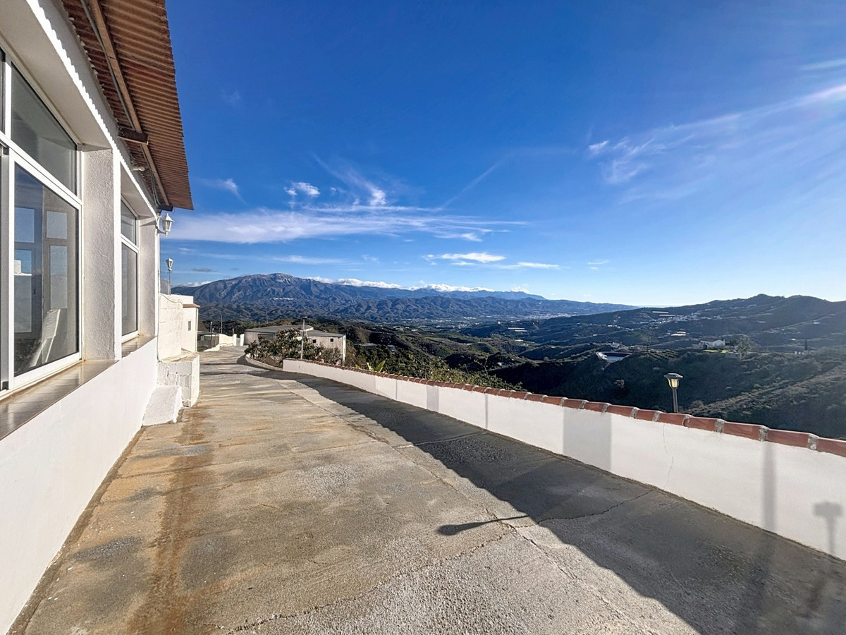 Grond te koop in Macharaviaya | 3 slaapkamers H5255146