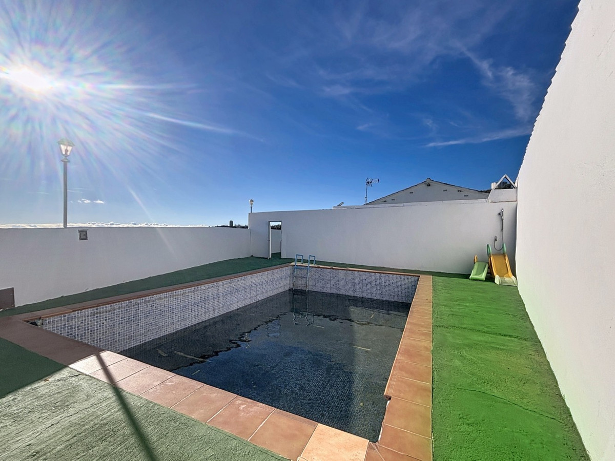 Grond te koop in Macharaviaya | 3 slaapkamers H5255146