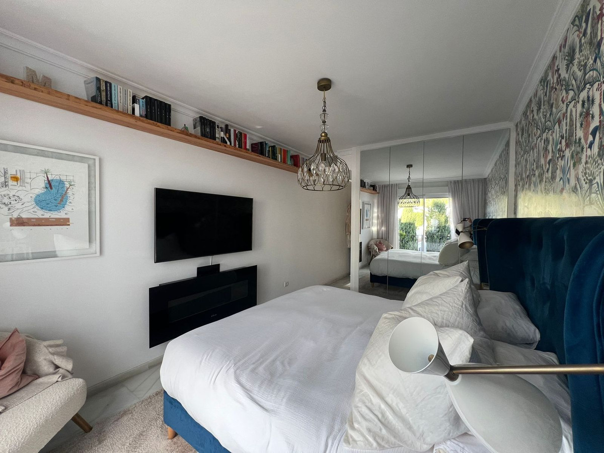 Appartement te koop in Nueva Andalucía | 2 slaapkamers H5261053